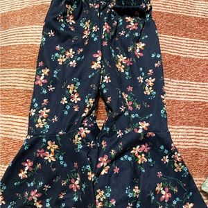 Bellbottom/ flare pants. Baileys blossom